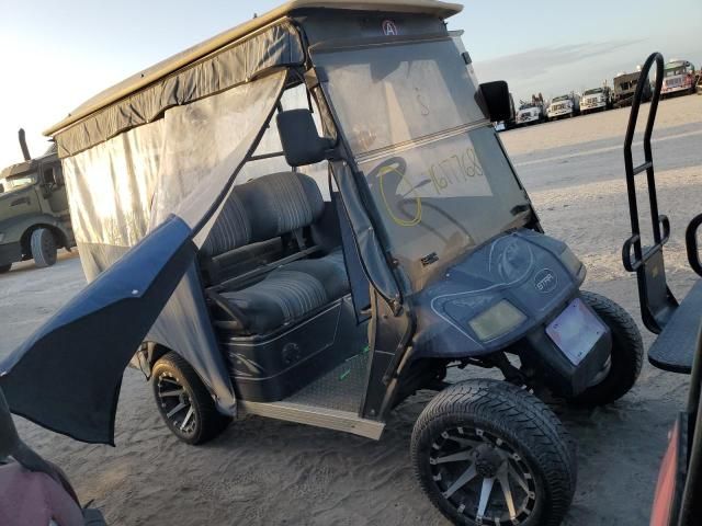 2018 Starcraft Golf Cart