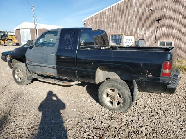 2000 Dodge RAM 2500