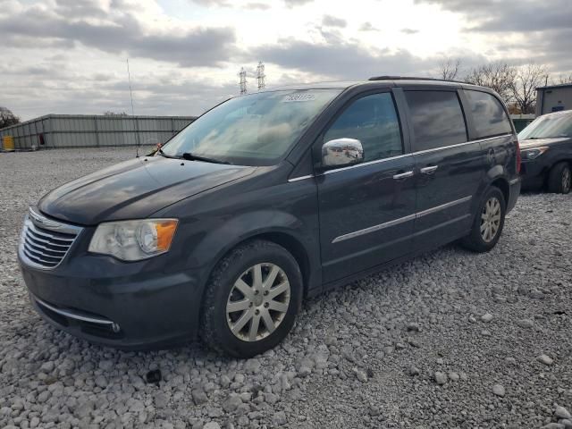 2012 Chrysler Town & Country Touring L