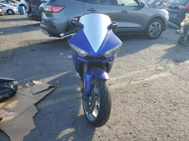 2005 Yamaha YZFR6 L