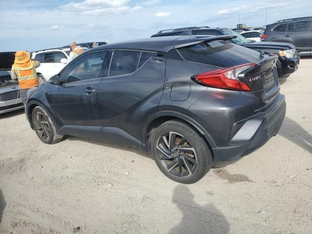 2022 Toyota C-HR XLE