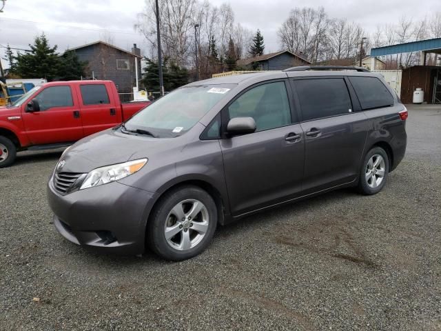 2015 Toyota Sienna LE