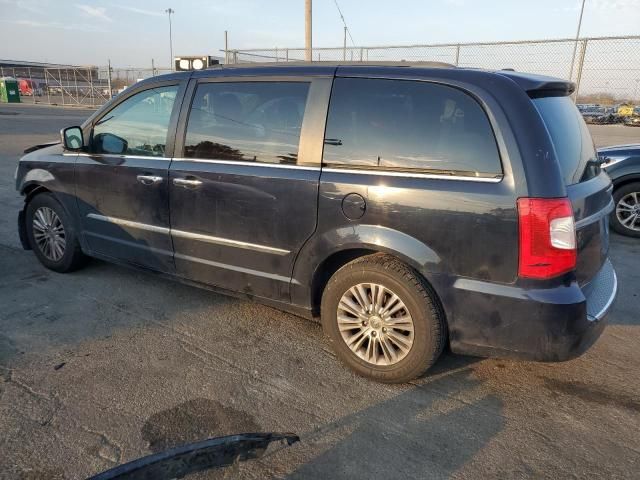 2011 Chrysler Town & Country Touring L