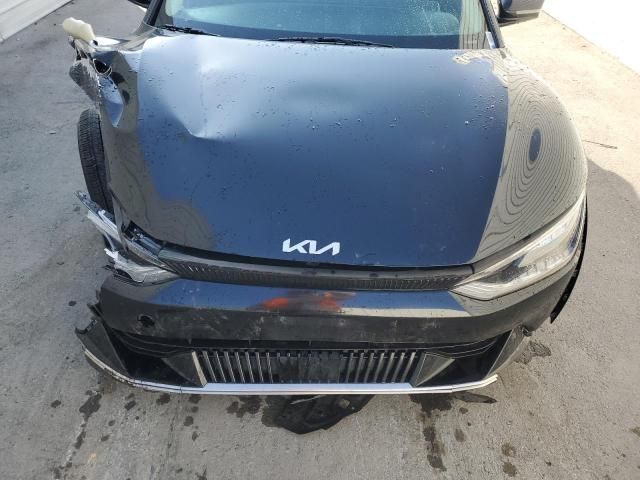 2023 KIA EV6 Light