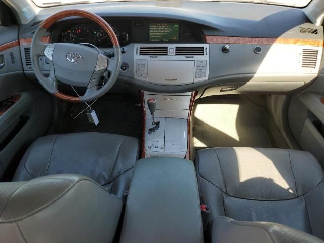 2005 Toyota Avalon XL