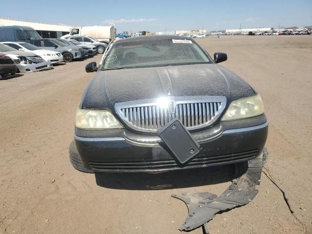 2004 Lincoln Town Car Ultimate