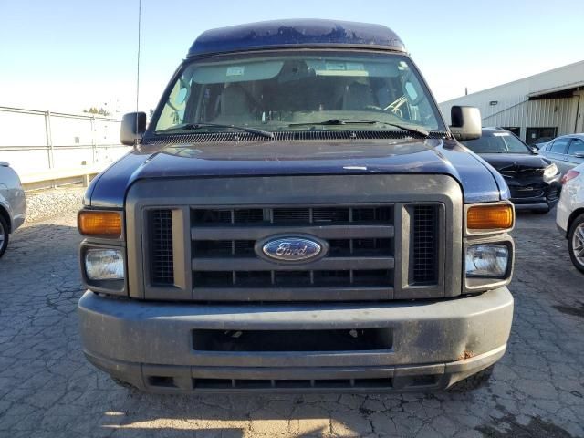 2012 Ford Econoline E350 Super Duty Wagon