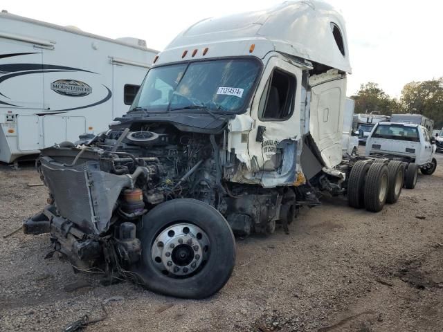 2016 Freightliner Cascadia 125