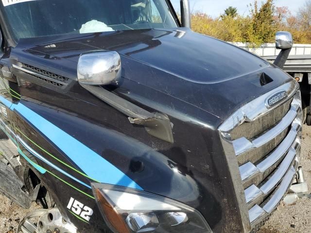 2021 Freightliner Cascadia 126