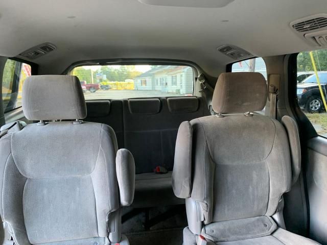 2005 Toyota Sienna XLE