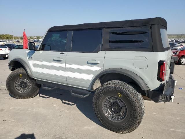 2021 Ford Bronco Base