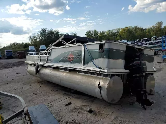 1999 Suntracker Partybarge