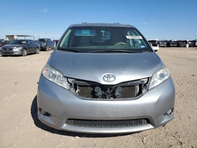 2014 Toyota Sienna XLE