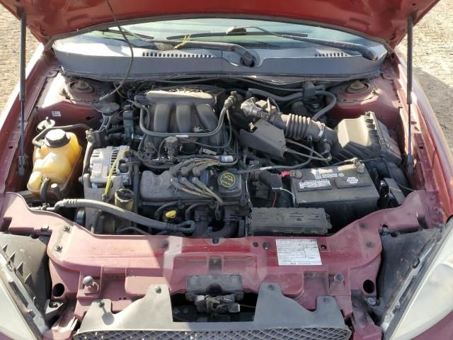 2004 Ford Taurus SE