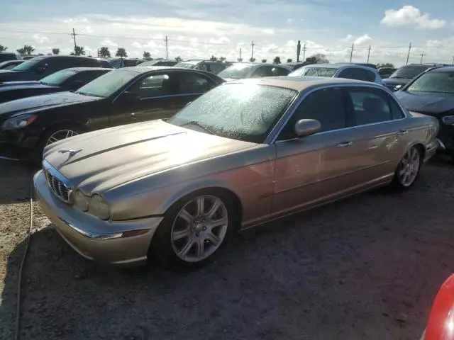 2005 Jaguar XJ8 L