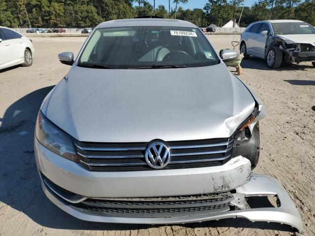 2013 Volkswagen Passat SE