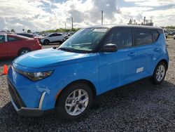 Carros dañados por inundaciones a la venta en subasta: 2023 KIA Soul LX