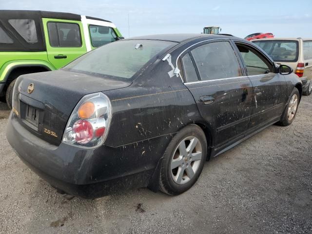 2002 Nissan Altima Base