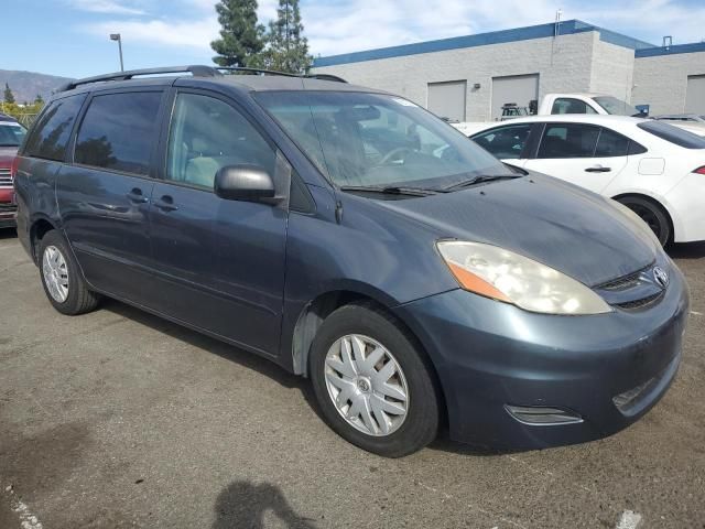 2009 Toyota Sienna CE