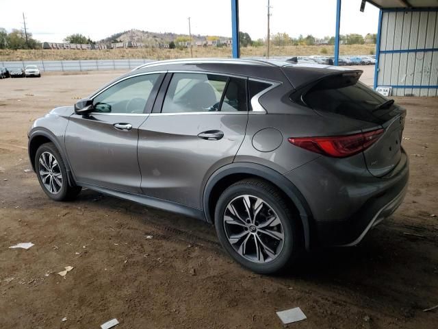 2017 Infiniti QX30 Base