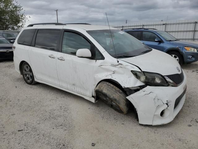 2014 Toyota Sienna Sport