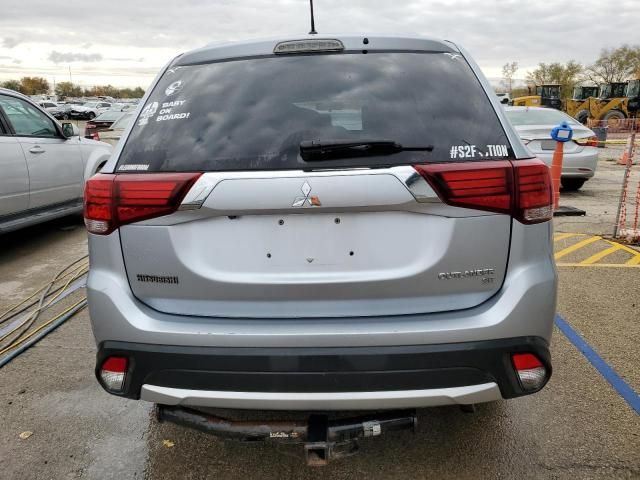 2016 Mitsubishi Outlander SE