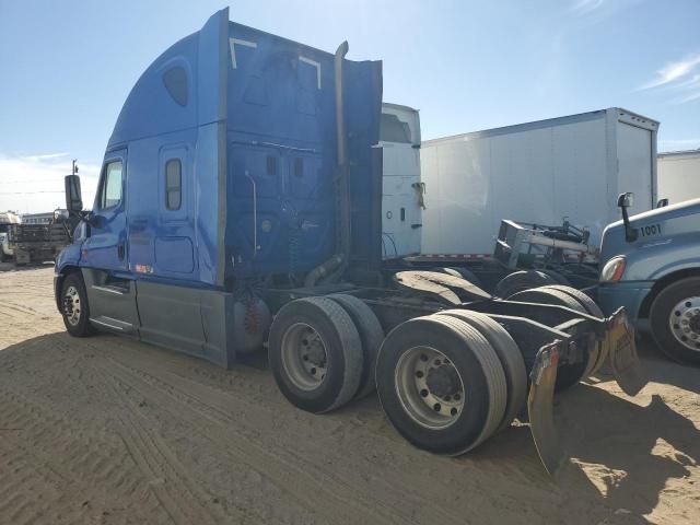 2015 Freightliner Cascadia 125