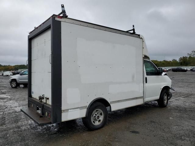 2004 GMC Savana Cutaway G3500