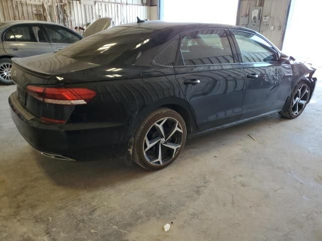 2020 Volkswagen Passat R-Line