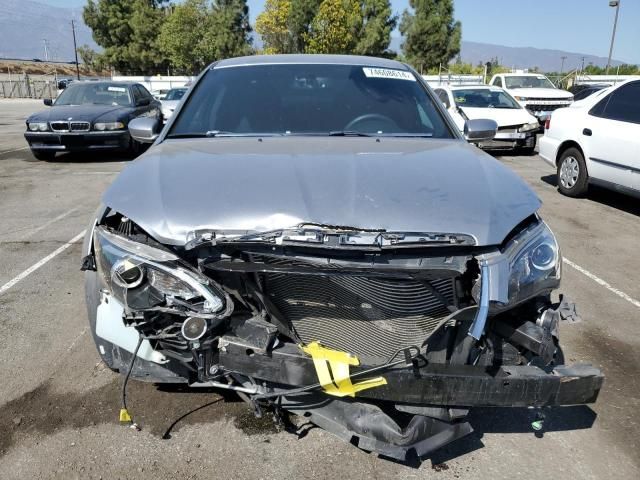 2013 Chrysler 200 Touring