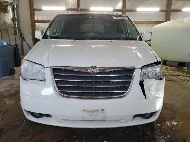 2010 Chrysler Town & Country Touring