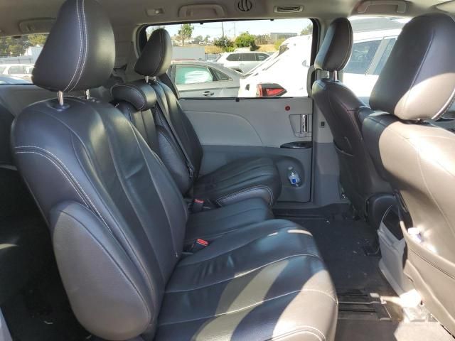 2013 Toyota Sienna Sport