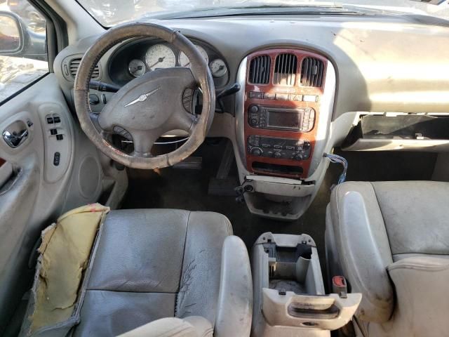 2005 Chrysler Town & Country Limited