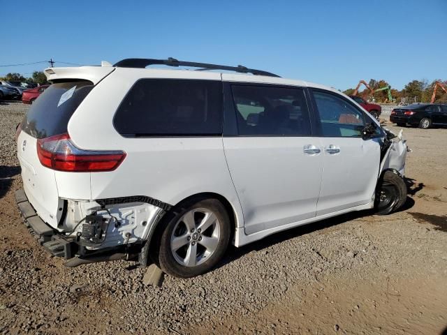 2020 Toyota Sienna LE