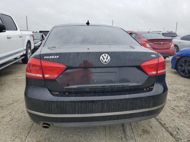 2012 Volkswagen Passat SEL