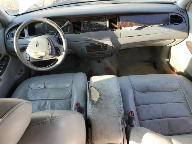 2000 Lincoln Town Car Executive