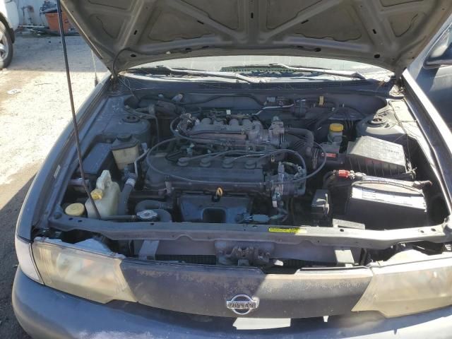 1999 Nissan Sentra Base