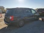 2014 Chrysler Town & Country Touring L