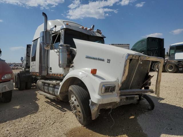 2016 Western Star Conventional 4900FA