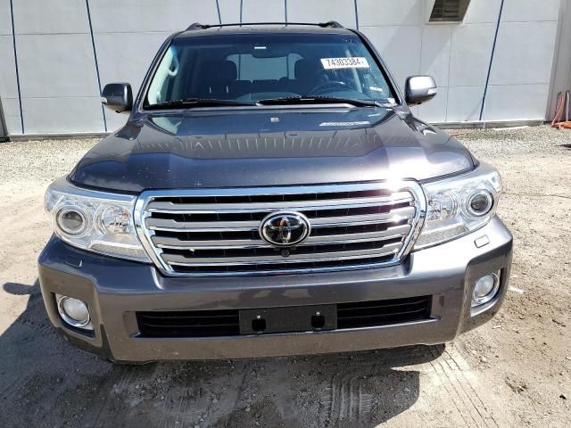 2013 Toyota Land Cruiser