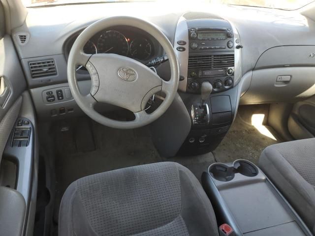 2006 Toyota Sienna CE