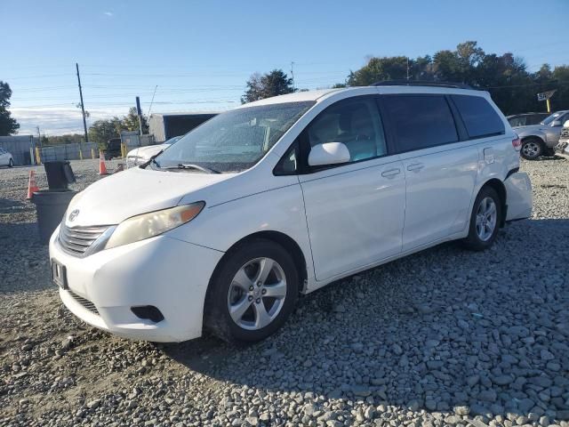 2012 Toyota Sienna LE