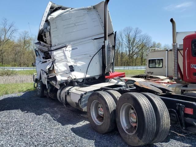 2022 Volvo VN VNL