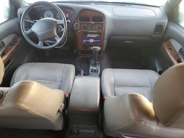 1999 Nissan Pathfinder XE