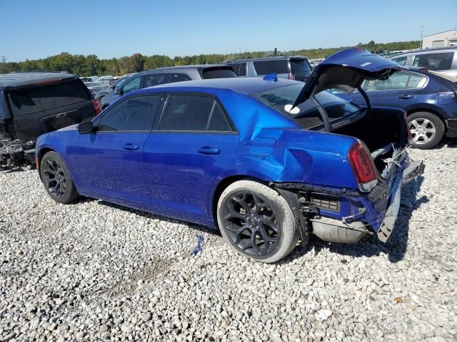 2019 Chrysler 300 Touring