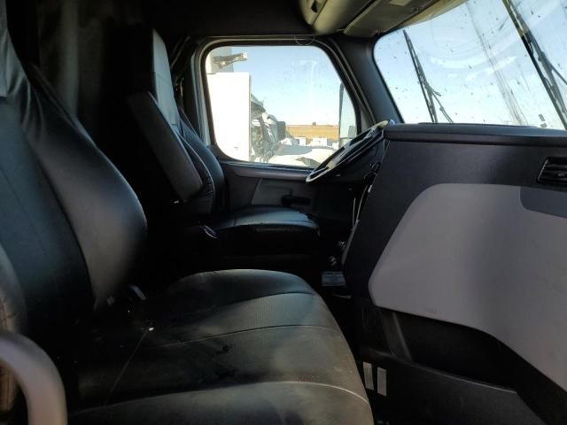 2021 Freightliner Cascadia 126