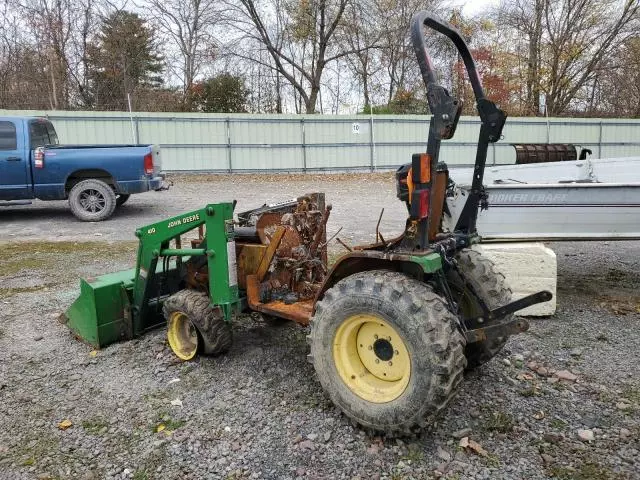 2005 John Deere Tractor