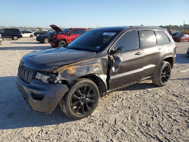 2020 Jeep Grand Cherokee Laredo