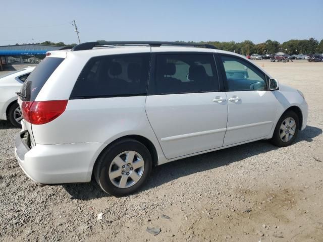 2007 Toyota Sienna XLE