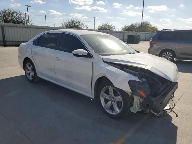 2012 Volkswagen Passat SE